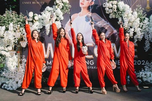 Một cuộc thi Hoa hậu bị chỉ trích lố lăng, phản cảm