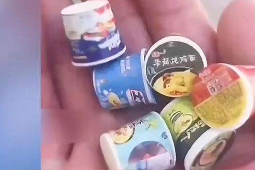 Săn sale được 5 ly mì trên mạng, thanh niên hí hửng nhận hàng và cái kết bất ngờ
