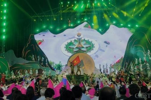 'Điện Biên Phủ - Mốc vàng lịch sử': Vang vọng khúc hùng ca