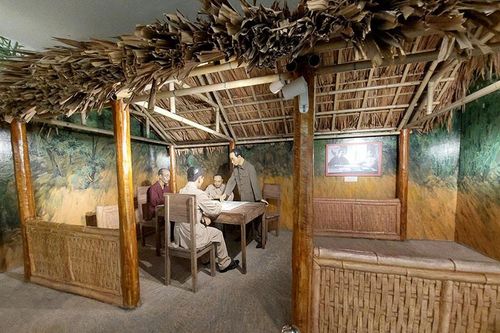 Đường lối lãnh đạo đúng đắn, sáng tạo là nhân tố quyết định thắng lợi
