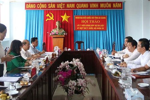 Đoàn Đại biểu Quốc hội làm việc với Công ty Điện lực An Giang