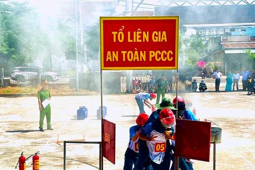 AyunPa và Đức Cơ tổ chức Hội thi nghiệp vụ chữa cháy và cứu nạn, cứu hộ