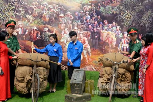 Giáo dục tinh thần yêu nước qua các hiện vật lịch sử chiến dịch Điện Biên Phủ