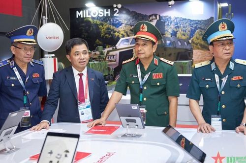 Thượng tướng Phùng Sĩ Tấn dự Triển lãm DSA 2024 tại Malaysia