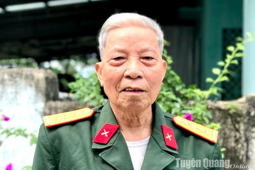 Chiến sỹ Điện Biên Hoàng Minh Cần