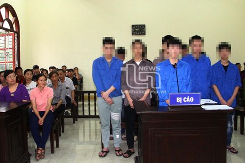 Nhóm thanh, thiếu niên cướp tài sản và gây rối trật tự công cộng lĩnh án