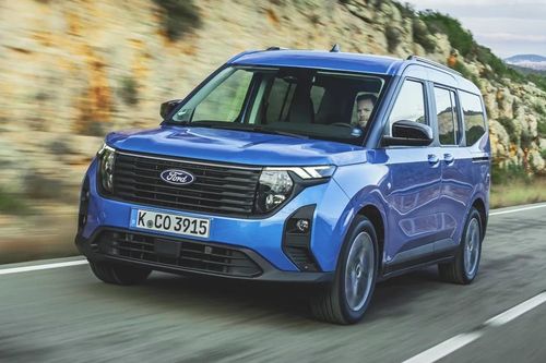 Ford Tourneo Courier 2024: Mẫu MPV thực dụng đáng mua