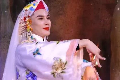 Thanh đồng Đoàn Văn Bắc: Chỉ nên thực hành tín ngưỡng thờ Mẫu ở đền, điện trang nghiêm