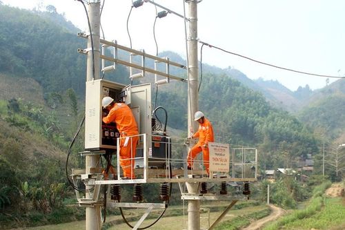 Nỗ lực đưa điện lưới về thôn, bản
