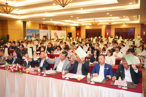 Điểm nhấn mùa đại hội: Tới tấp kế hoạch phát hành cổ phiếu tăng vốn