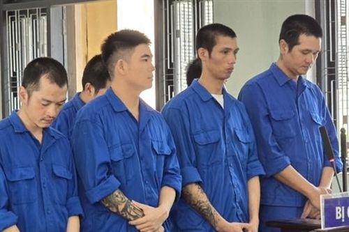 Dùng súng quân dụng để 'nói chuyện' mâu thuẫn nợ nần