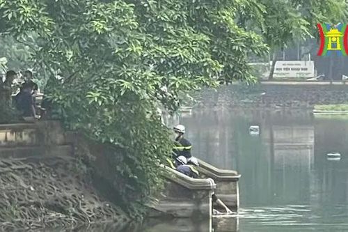 Tìm thấy nạn nhân tử vong ở hồ Láng