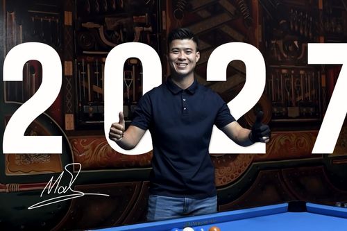Gia hạn hợp đồng với Hà Nội FC, Duy Mạnh nhận biệt danh 'bao tải tiền biết đi'