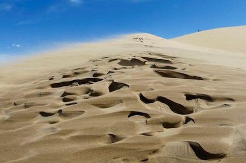 Bí ẩn cồn cát 'biết hát', giới khoa học ngỡ ngàng