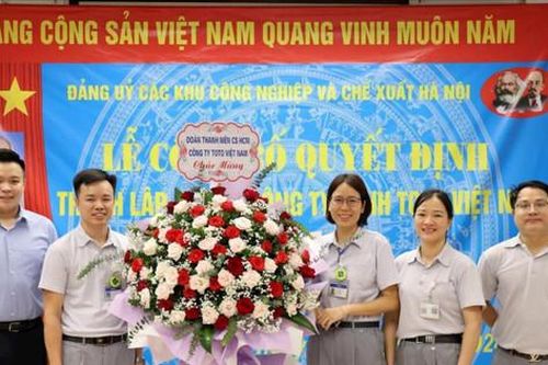 Đảng bộ các Khu công nghiệp và chế xuất Hà Nội công bố quyết định thành lập tổ chức Đảng thứ 100