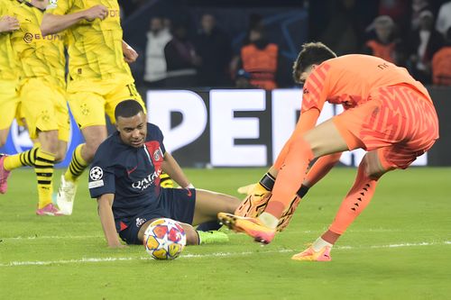 Đến máy tính cũng chào thua với PSG