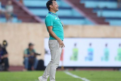 HLV Vũ Hồng Việt: 'Chức vô địch V-League sớm sẽ quyết định trong tháng 5'