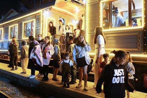 Tận hưởng 'du lịch chậm' bằng tàu hỏa