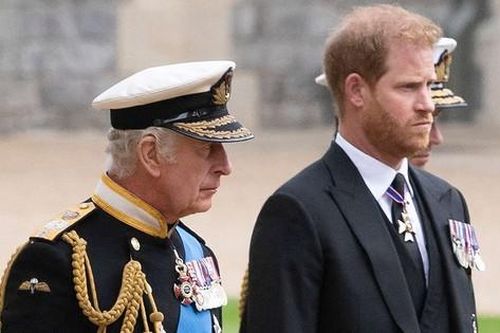 Vua Charles từ chối gặp Harry