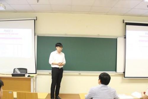Chương trình đào tạo chất lượng cao ở đại học: Bình mới rượu cũ