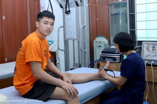 Đình Bắc sắp trở lại, muốn ghi điểm với HLV Kim Sang Sik