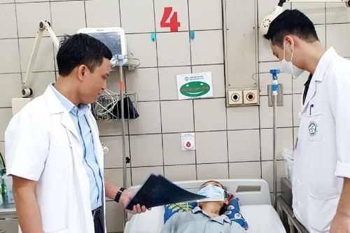 Biến cố khiến cô gái 23 tuổi giảm đột ngột 40kg