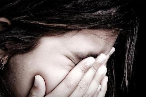 Bắt giam người đàn ông lẻn vào trường học hiếp dâm bé gái 7 tuổi