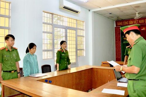 Bắt tạm giam nguyên kế toán trưởng phù phép để ngoài sổ sách hơn 800 triệu đồng