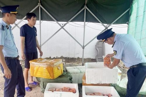 Tiêu hủy gần 1 tấn trứng gà non không rõ nguồn gốc