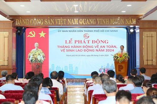 Kết hợp phòng ngừa với xử lý nghiêm vi phạm về an toàn, vệ sinh lao động