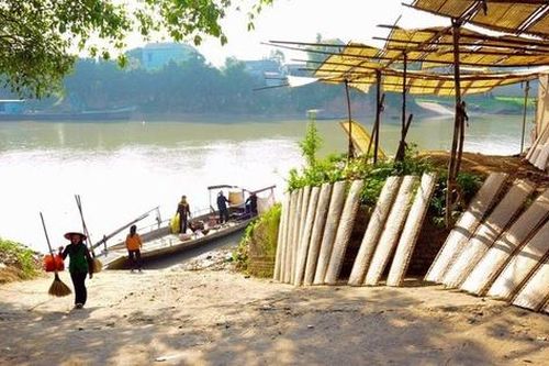 Nhớ một bến sông