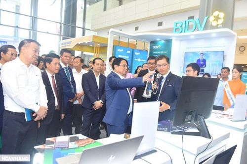 Thủ tướng nêu 4 nhiệm vụ yêu cầu ngành ngân hàng đẩy nhanh số hóa gắn với an toàn và bảo mật