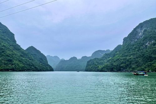 Đánh thức tiềm năng du lịch Bái Tử Long