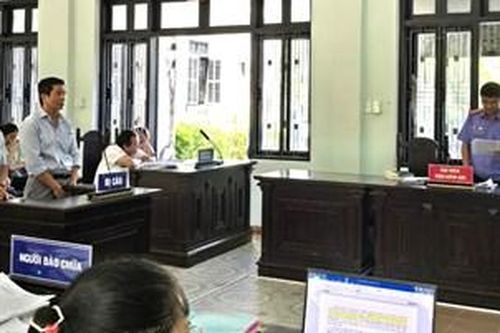 Hai bị cáo trong vụ CDC Huế được hưởng khoan hồng đặc biệt, miễn hình phạt tù