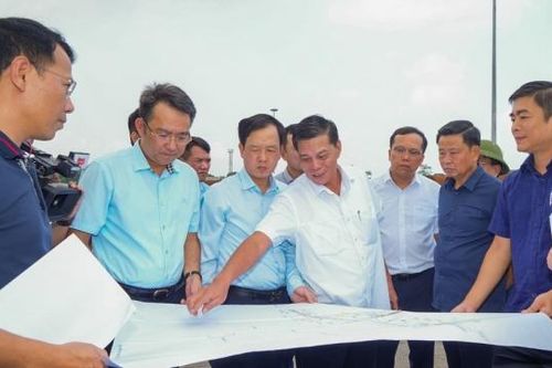 Hải Phòng: Xem xét hỗ trợ người lao động khi di dời cảng Hoàng Diệu