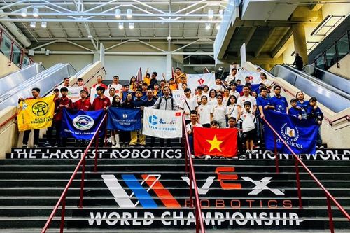Đội Việt Nam 'ẵm' 6 giải tại giải vô địch thế giới về robot