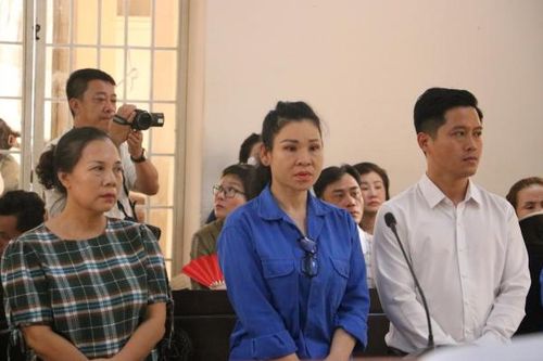 Vì sao phiên tòa xét xử nữ đại gia Lâm Thị Thu Trà bị hoãn?