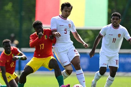 HLV Shin Tae-yong bị thẻ đỏ, U23 Indonesia mất vé dự Olympic Paris