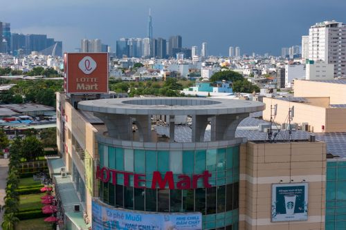 Siêu thị đầu tiên Lotte mở tại Việt Nam kinh doanh ra sao?