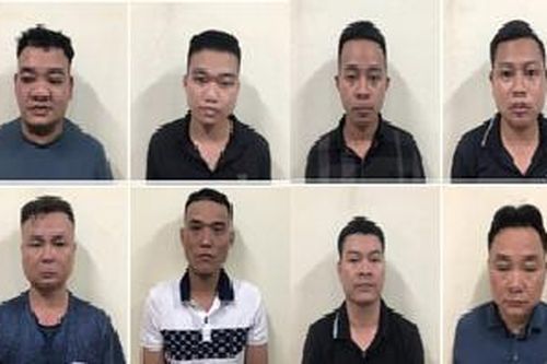 Khởi tố 14 đối tượng đánh bạc tại quán ăn