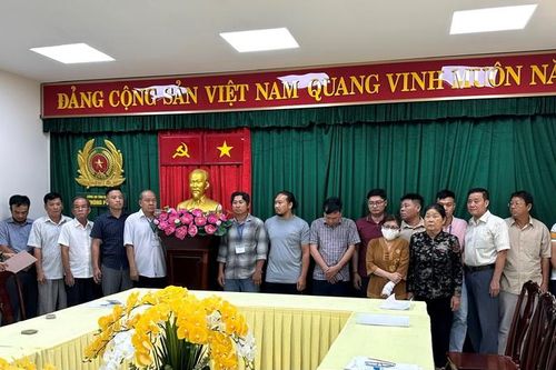 Khởi tố 23 đối tượng đường dây buôn lậu xăng từ Singapore về Việt Nam