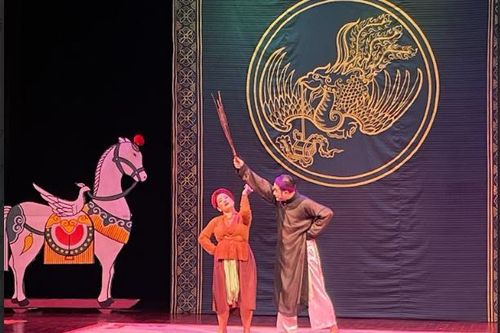 'Phi hề bất thành chèo'
