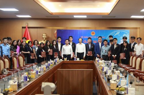 Học sinh Việt Nam sẵn sàng chinh phục kỳ thi khoa học kỹ thuật quốc tế