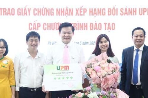 Trường đại học có 3 chương trình đào tạo được xếp hạng 5 sao