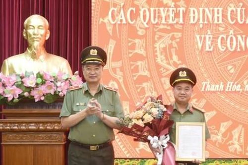 Công bố quyết định của Bộ trưởng Bộ Công an về công tác cán bộ