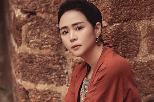 'Nữ hoàng hoa hồng' hóa thôn nữ giữa làng cổ Đường Lâm