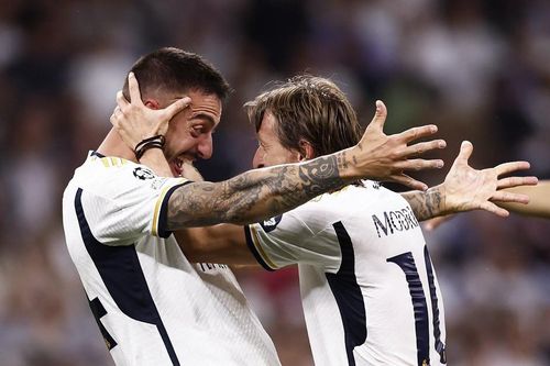 Joselu bật khóc sau khi đưa Real Madrid vào chung kết Cúp C1