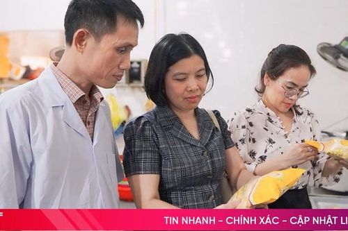 Giám sát chặt chẽ an toàn thực phẩm mùa du lịch biển