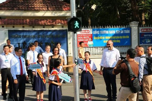 Cải tạo hạ tầng giao thông để có được mô hình trường học an toàn
