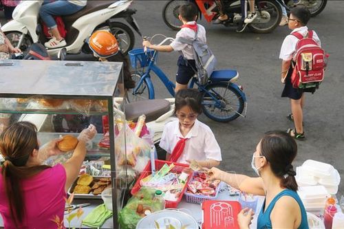 Bất an với thực phẩm đường phố